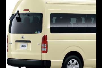両側スライド式リヤサイドガラス(プライバシー)運転席側スライド式・助手席側固定式リヤクォーターガラス(プライバシー)バックドアガラス(プライバシー)